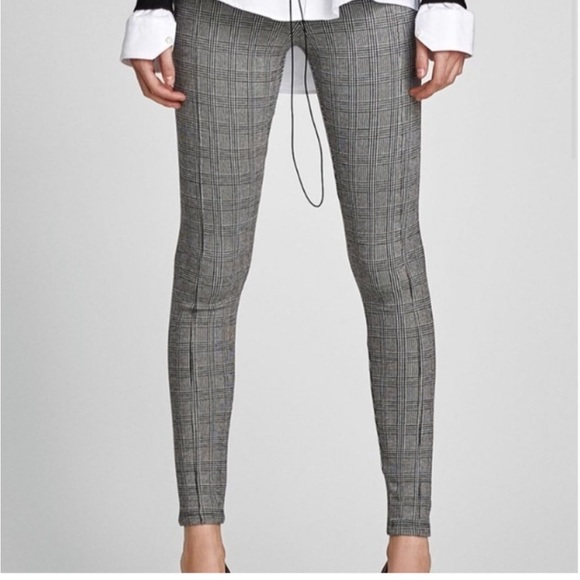 Zara houndstooth pattern stretchy leggings size M can fit small too - Picture 3 of 13